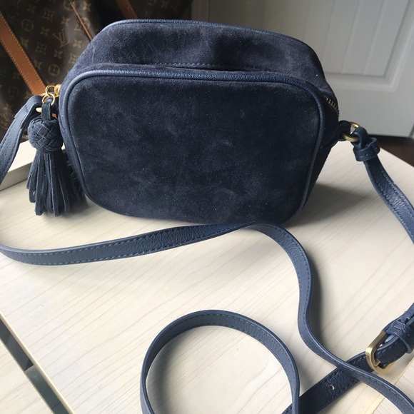 Handbags - Navy Crushed Velvet Crossbody Purse 🤍